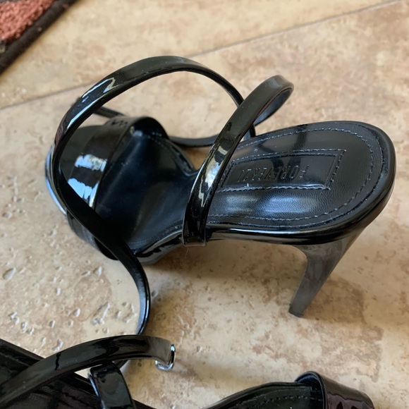 Sandals - Picture 2 of 5